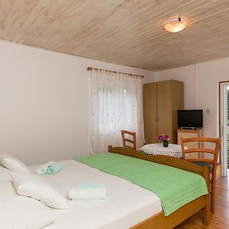 Apartments Miskovic Donje Celo Kamer foto