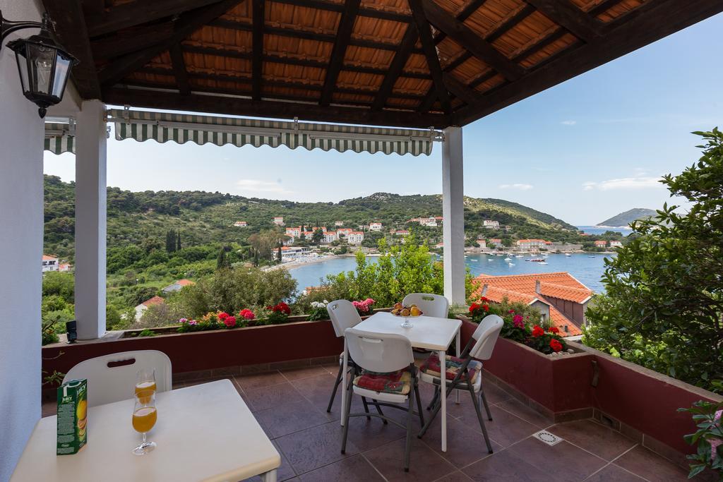 Apartments Miskovic Donje Celo Buitenkant foto