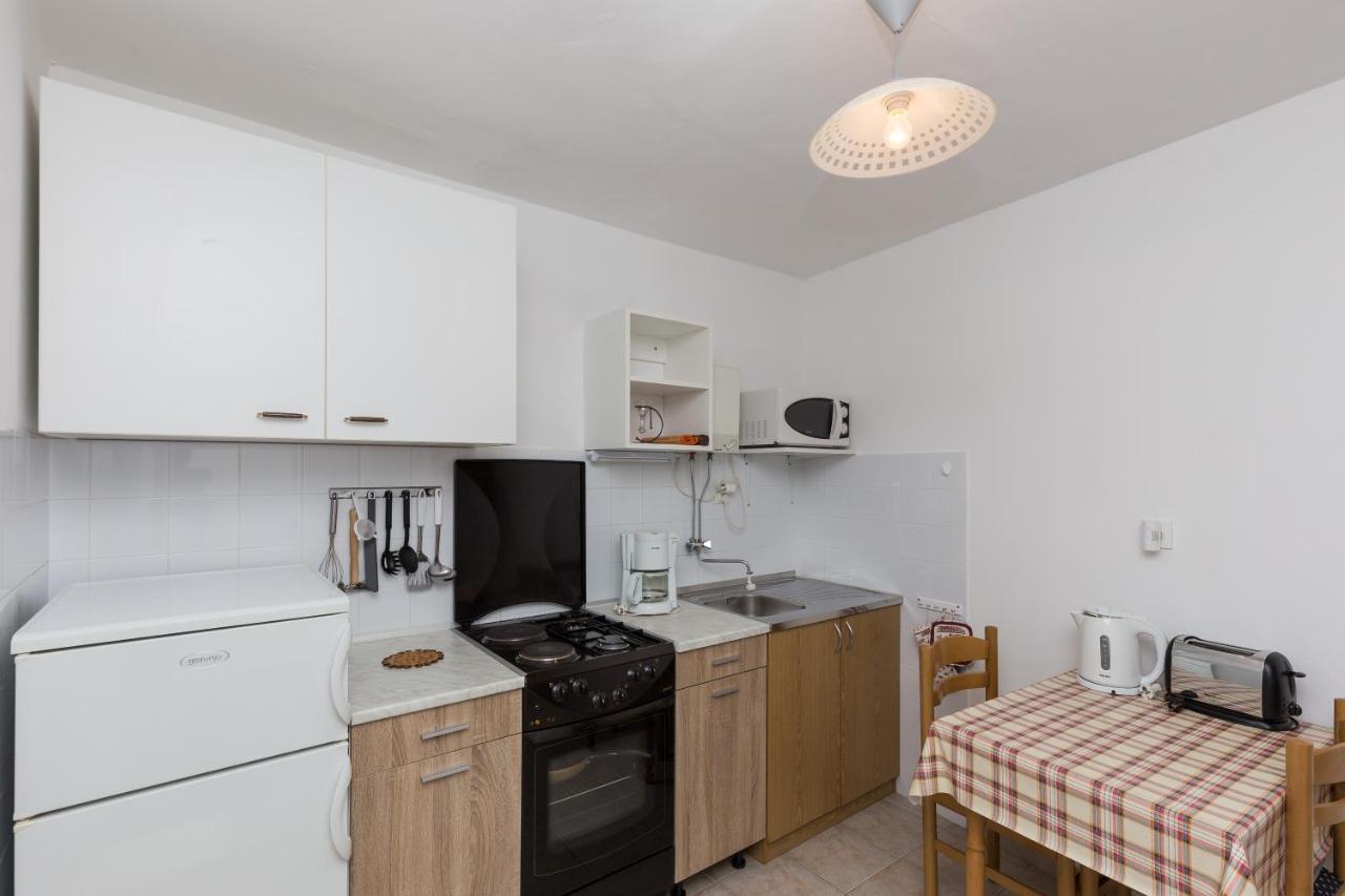 Apartments Miskovic Donje Celo Kamer foto